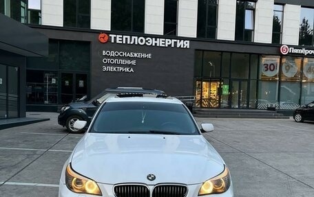 BMW 5 серия, 2006 год, 900 000 рублей, 1 фотография