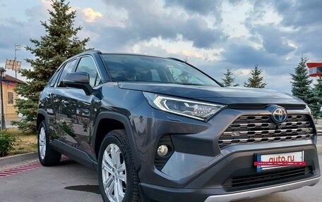 Toyota RAV4, 2020 год, 3 860 000 рублей, 3 фотография