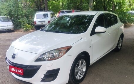 Mazda 3, 2011 год, 1 400 000 рублей, 2 фотография