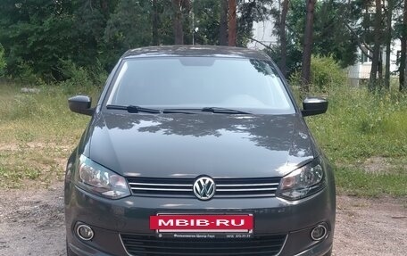 Volkswagen Polo VI (EU Market), 2012 год, 750 000 рублей, 2 фотография