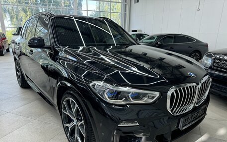 BMW X5, 2021 год, 9 000 000 рублей, 2 фотография