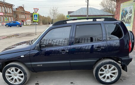 Chevrolet Niva I рестайлинг, 2005 год, 410 000 рублей, 2 фотография