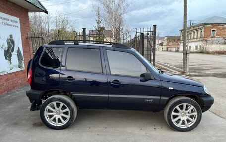 Chevrolet Niva I рестайлинг, 2005 год, 410 000 рублей, 5 фотография