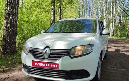 Renault Logan II, 2016 год, 749 000 рублей, 2 фотография