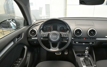 Audi A3, 2017 год, 2 400 000 рублей, 9 фотография