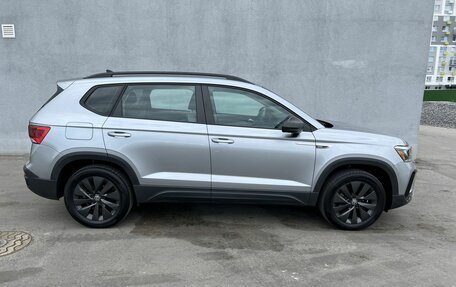 Volkswagen Taos, 2021 год, 2 450 000 рублей, 5 фотография