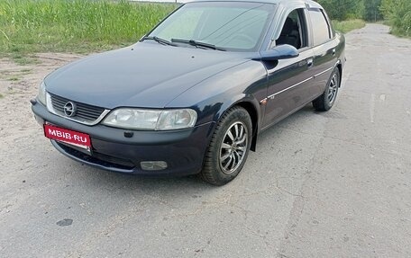 Opel Vectra B рестайлинг, 1997 год, 289 000 рублей, 1 фотография