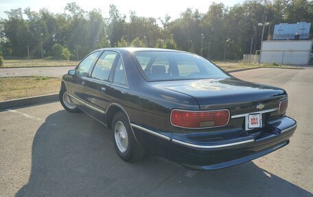 Chevrolet Caprice IV, 1993 год, 1 300 000 рублей, 7 фотография