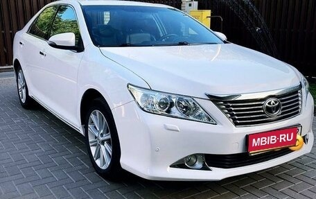 Toyota Camry, 2013 год, 2 390 000 рублей, 1 фотография