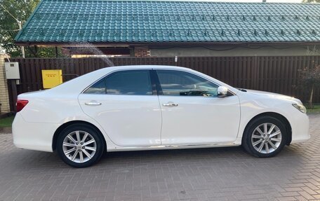 Toyota Camry, 2013 год, 2 390 000 рублей, 4 фотография