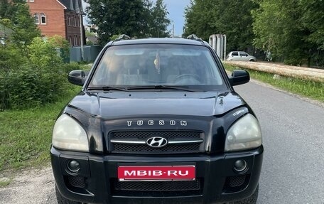 Hyundai Tucson III, 2004 год, 740 000 рублей, 1 фотография