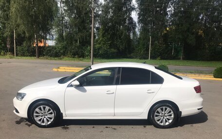 Volkswagen Jetta VI, 2013 год, 1 150 000 рублей, 2 фотография