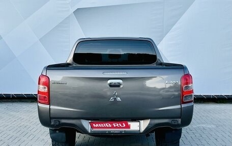 Mitsubishi L200 IV рестайлинг, 2015 год, 2 050 000 рублей, 5 фотография