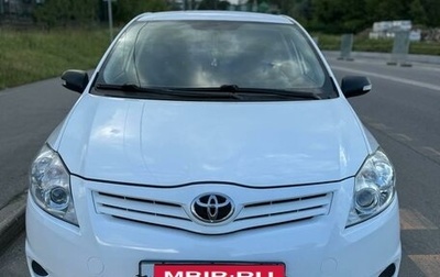 Toyota Auris II, 2011 год, 1 180 000 рублей, 1 фотография