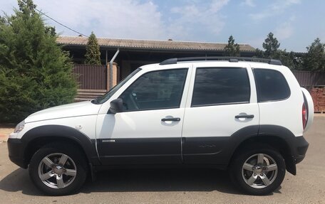 Chevrolet Niva I рестайлинг, 2016 год, 755 000 рублей, 5 фотография