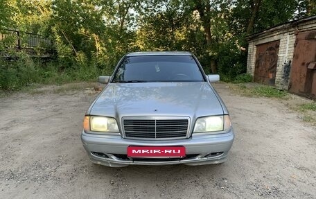 Mercedes-Benz C-Класс, 1998 год, 350 000 рублей, 2 фотография