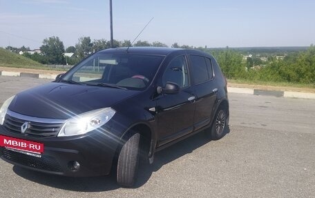 Renault Sandero I, 2011 год, 560 000 рублей, 2 фотография