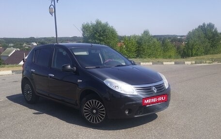 Renault Sandero I, 2011 год, 560 000 рублей, 3 фотография