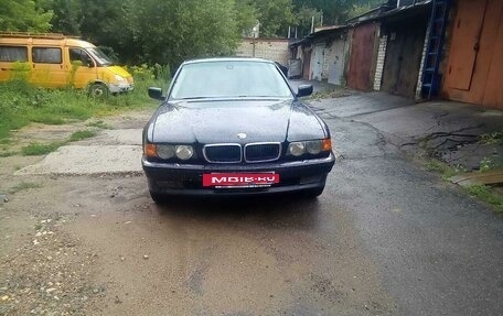 BMW 7 серия, 2001 год, 500 000 рублей, 3 фотография