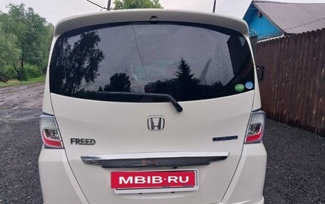 Honda Freed I, 2012 год, 1 237 000 рублей, 4 фотография