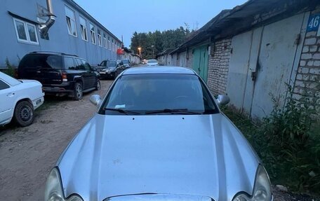 Hyundai Sonata IV рестайлинг, 2005 год, 300 000 рублей, 3 фотография