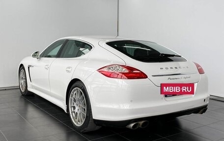 Porsche Panamera II рестайлинг, 2012 год, 2 100 000 рублей, 4 фотография