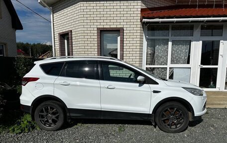 Ford Kuga III, 2014 год, 1 295 000 рублей, 3 фотография