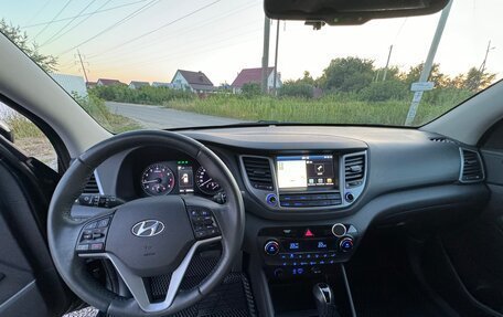 Hyundai Tucson III, 2018 год, 2 650 000 рублей, 20 фотография