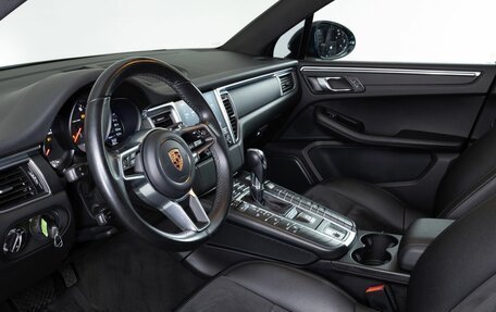 Porsche Macan I рестайлинг, 2018 год, 4 450 000 рублей, 10 фотография