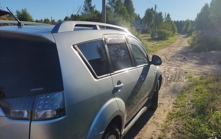 Mitsubishi Outlander III рестайлинг 3, 2008 год, 1 300 000 рублей, 10 фотография