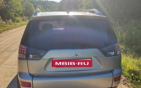 Mitsubishi Outlander III рестайлинг 3, 2008 год, 1 300 000 рублей, 12 фотография