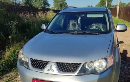 Mitsubishi Outlander III рестайлинг 3, 2008 год, 1 300 000 рублей, 5 фотография