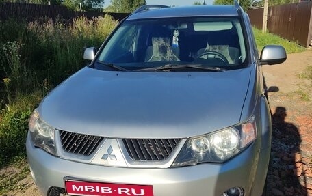 Mitsubishi Outlander III рестайлинг 3, 2008 год, 1 300 000 рублей, 3 фотография