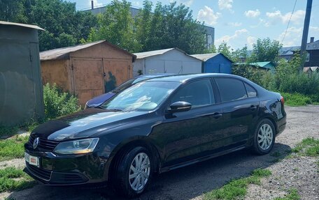 Volkswagen Jetta VI, 2011 год, 1 000 000 рублей, 2 фотография