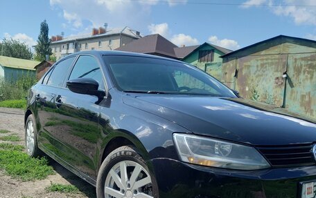 Volkswagen Jetta VI, 2011 год, 1 000 000 рублей, 3 фотография