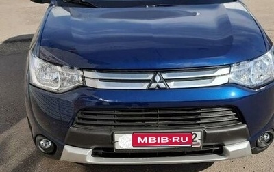 Mitsubishi Outlander III рестайлинг 3, 2014 год, 1 850 000 рублей, 1 фотография