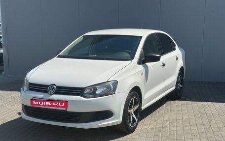 Volkswagen Polo VI (EU Market), 2011 год, 695 000 рублей, 3 фотография