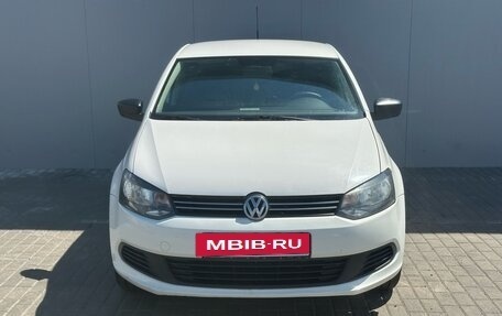 Volkswagen Polo VI (EU Market), 2011 год, 695 000 рублей, 2 фотография