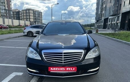 Mercedes-Benz S-Класс, 2011 год, 2 250 000 рублей, 3 фотография