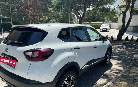 Renault Kaptur I рестайлинг, 2018 год, 1 650 000 рублей, 4 фотография