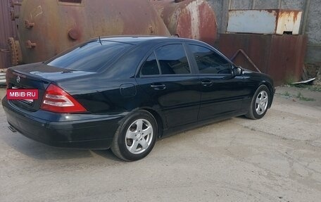 Mercedes-Benz C-Класс, 2002 год, 690 000 рублей, 3 фотография