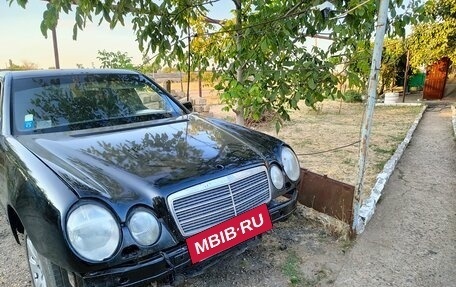 Mercedes-Benz E-Класс, 1996 год, 270 000 рублей, 10 фотография