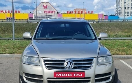 Volkswagen Touareg III, 2005 год, 725 000 рублей, 2 фотография