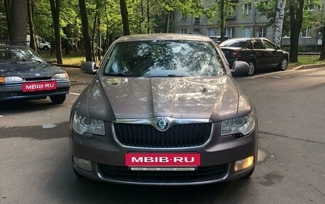 Skoda Superb III рестайлинг, 2013 год, 850 000 рублей, 3 фотография