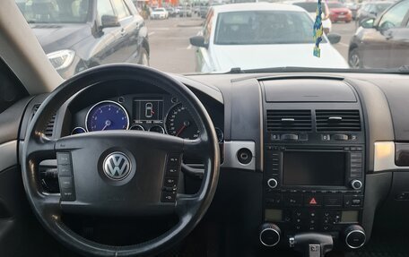 Volkswagen Touareg III, 2005 год, 725 000 рублей, 6 фотография