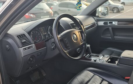 Volkswagen Touareg III, 2005 год, 725 000 рублей, 8 фотография