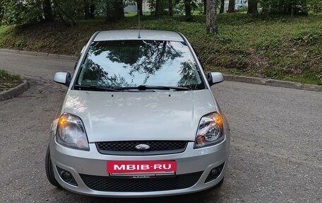 Ford Fiesta, 2006 год, 450 000 рублей, 4 фотография