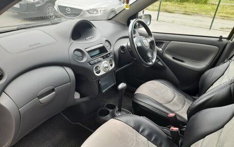 Toyota Vitz, 2003 год, 370 000 рублей, 2 фотография