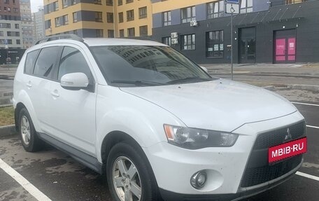 Mitsubishi Outlander III рестайлинг 3, 2011 год, 1 300 000 рублей, 1 фотография