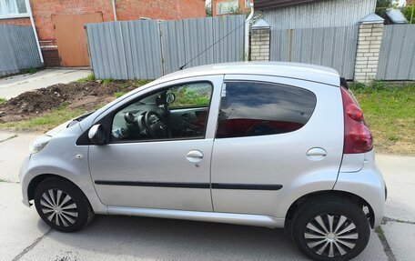 Peugeot 107 I рестайлинг, 2008 год, 370 000 рублей, 2 фотография